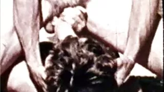 एम्बर हरियो एक कुखुरा र एक टेनिस रैकेट पकड कसरी थाह.