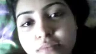 त्यो भान्सा मा एक काले मानिस संग सेक्स छ.