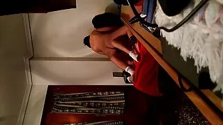 रेडहेड कुतिया उनको प्रेमी संग र त्यसपछि उनको पति संग fucks.
