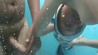 सेक्सी सौतेनी आमा संतुष्ट अतृप्त सौतेनी छोरो.