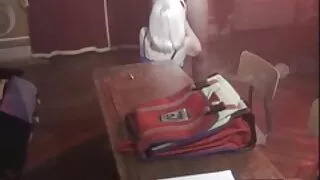 सप्तरीमा एक महिलाको शव फेला परेको छ ।