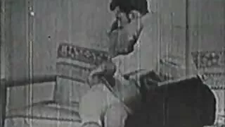 विद्यार्थी सिनुमी पाप र शिक्षक गरेको कुखुरा सवारी.