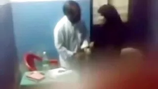गब कार्टर कार्टर एक अचल सम्पत्ति एजेन्ट संग सेक्स भएको छ.
